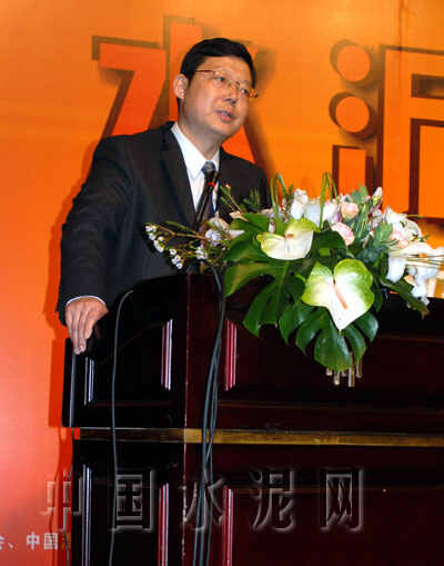 走出浙江：水泥浙商發(fā)展報告